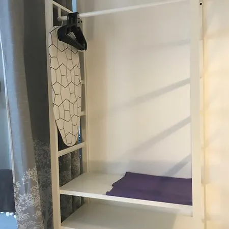 B Centre Gare Aeroport Appartement *